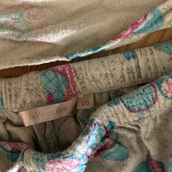 La Vie En Rose Pajamas - Picture 2 of 3